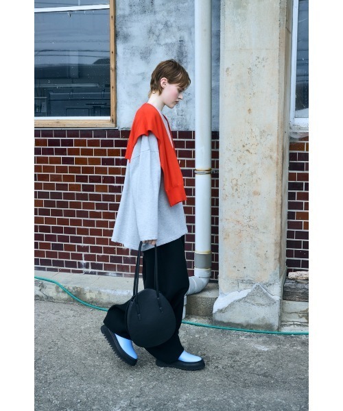 ENFOLD(エンフォルド)の「KNIT CAPE LONG-SLEEVES T-SHIRT(Tシャツ/カットソー・レディース・ホワイト/杢グレー・38)」の4枚目の写真