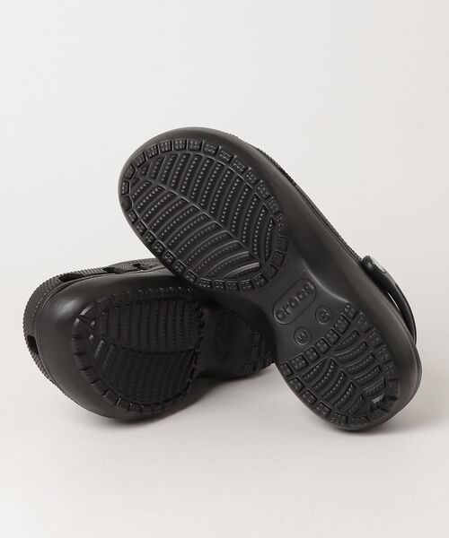 crocs（クロックス）の「crocs/クロックス CLASSIC PLATFORM CLOG W（サンダル・レディース・ブラック/ホワイト/ベージュ・24cm/23cm/25cm）」の5枚目の写真