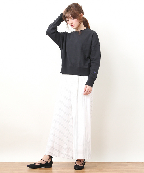 Champion(チャンピオン)の「【Champion別注】クルーネックSWEAT SHIRT(スウェット・レディース・ブラック/ホワイト/グレー・FREE)」の6枚目の写真