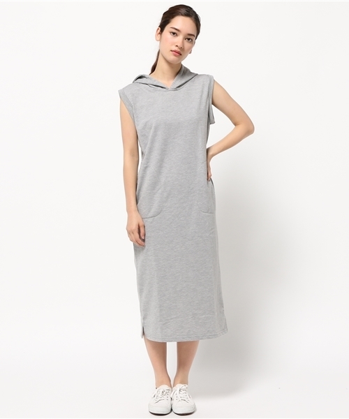 VENCEEXCHANGE（ヴァンスエクスチェンジ）の「ミニ裏毛パーカーマキシワンピース （ワンピース・レディース・オフホワイト/グレー・MEDIUM）」の2枚目の写真