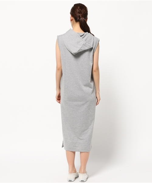 VENCEEXCHANGE（ヴァンスエクスチェンジ）の「ミニ裏毛パーカーマキシワンピース （ワンピース・レディース・オフホワイト/グレー・MEDIUM）」の3枚目の写真