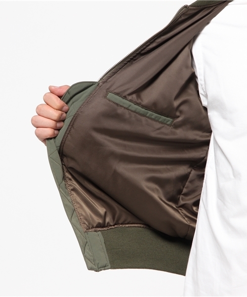 FREDY&GLOSTER（フレディアンドグロスター）の「【FINEBOYS掲載】ナイロンタッサー MA-1（MA-1・メンズ・カーキ/ブラック・L/M/S）」の4枚目の写真