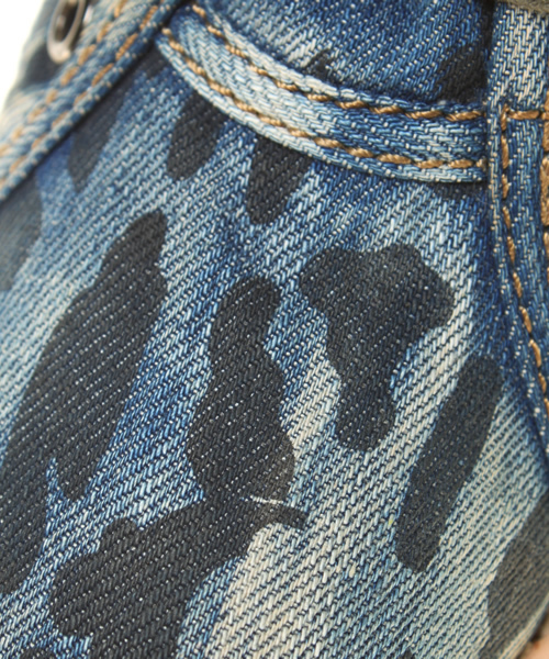 HYSTERIC GLAMOUR(ヒステリックグラマー)の「SKULL DALMATIAN総柄DENIM WEDGEスニーカー(スニーカー・レディース・ブルー系その他/ブラック・23.5cm/24.5cm)」の5枚目の写真