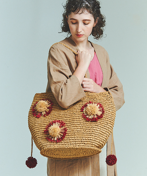 STUDIOUS（ステュディオス）の「【LAUGOA】ダブルハンドルバケットバッグ　Nalia 0181-30004（トートバッグ・レディース・ブラック/ベージュ/レッド・FREE）」の4枚目の写真