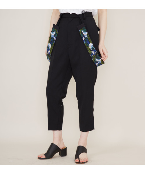 LOKITHO（ロキト）の「【LOKITHO】Embroidery suspenders Slim pants（その他パンツ・レディース・ブラック/グリーン・1）」の6枚目の写真