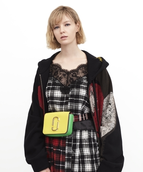 MARC JACOBS（マークジェイコブス）の「HIP SHOT/ヒップショット ベルトバッグ ウエスト バッグ（ショルダーバッグ・レディース・ホワイト系その他/ピンク系その他/ブラック系その他/イエロー系その他・XS/S）」の15枚目の写真