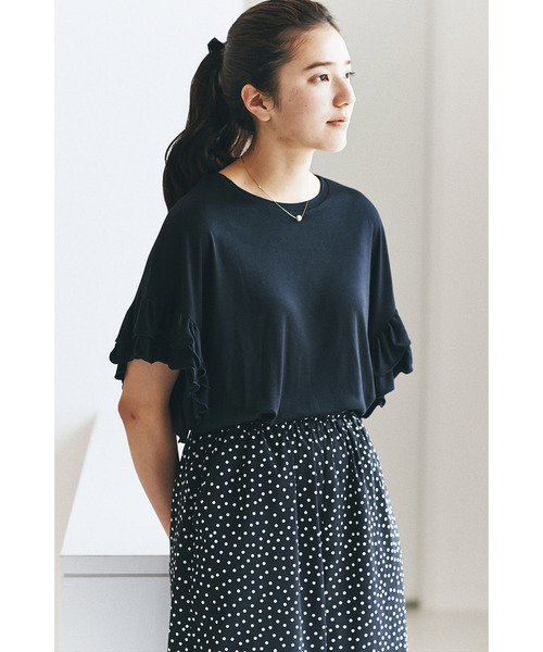 avecmoi（アヴェクモワ）の「ａｖｅｃｍｏｉ　袖フリルＴシャツ（Tシャツ/カットソー・レディース・カーキ/ブラック・SMALL/MEDIUM/LARGE/X-LARGE）」の3枚目の写真