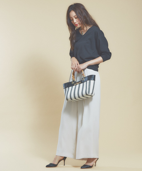 qualite（カリテ）の「〈ITALY〉Vネック7分袖ニットプルオーバー（ニット/セーター・レディース・ブラック/グリーン/マスタード/グレイッシュベージュ・フリー）」の13枚目の写真