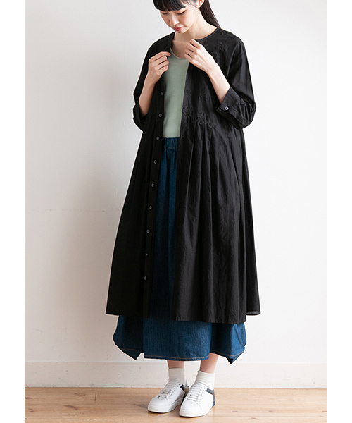 Ne-net（ネネット）の「カラーコンビデニム　デニムスカート（スカート・レディース・ライトブルー/ネイビー・02）」の18枚目の写真