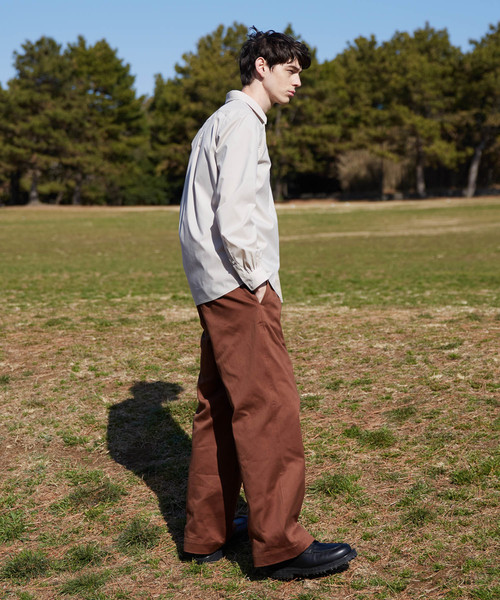 MAISON SPECIAL(メゾンスペシャル)の「トルファンサテン1タックワイドパンツ 【MAISON SPECIAL/メゾンスペシャル】(チノパンツ・メンズ・ブラウン/ダークネイビー・44/46/48)」の3枚目の写真