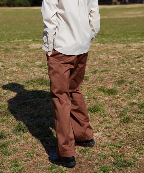 MAISON SPECIAL(メゾンスペシャル)の「トルファンサテン1タックワイドパンツ 【MAISON SPECIAL/メゾンスペシャル】(チノパンツ・メンズ・ブラウン/ダークネイビー・44/46/48)」の8枚目の写真