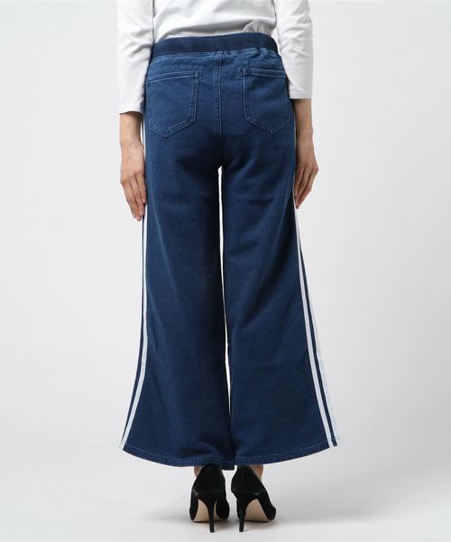 Anti Ballistic(アンティバルリスティック)の「【Anti Ballistic】 ワイドパンツ サイドライン(その他パンツ・レディース・インディゴブルー/ライトインディゴブルー・FREE)」の4枚目の写真