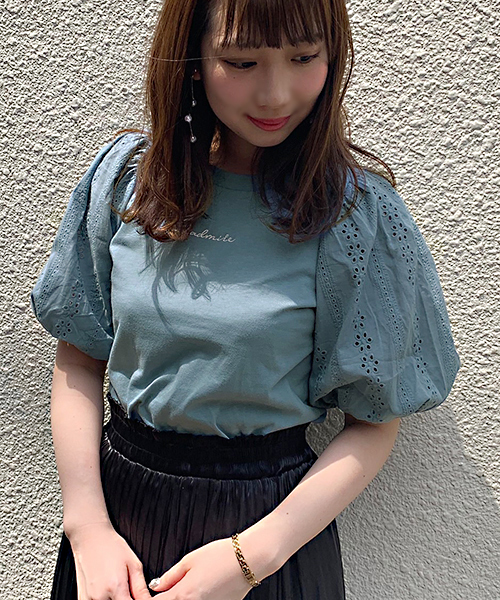 apres jour（アプレジュール）の「袖レースロゴ刺繍Tシャツ【ZOZOTOWN限定アイテム】（Tシャツ/カットソー・レディース・ブラック/オフホワイト/ブルー/オレンジ系その他・フリー）」の15枚目の写真