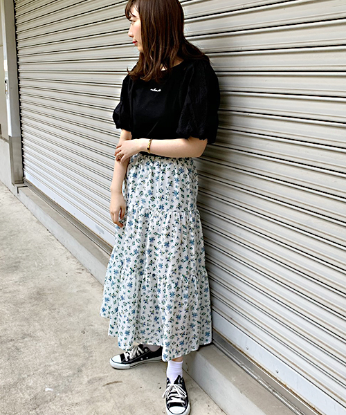 apres jour（アプレジュール）の「袖レースロゴ刺繍Tシャツ【ZOZOTOWN限定アイテム】（Tシャツ/カットソー・レディース・ブラック/オフホワイト/ブルー/オレンジ系その他・フリー）」の22枚目の写真