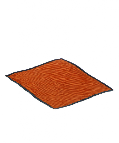 GLOBAL WORK（グローバルワーク）の「プリーツスカーフ/847980（ストール/ショール・レディース・ベージュ/ネイビー/オフホワイト/オレンジ/ブラウン/グリーン・FREE）」の8枚目の写真