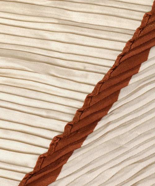 GLOBAL WORK（グローバルワーク）の「プリーツスカーフ/847980（ストール/ショール・レディース・ベージュ/ネイビー/オフホワイト/オレンジ/ブラウン/グリーン・FREE）」の12枚目の写真