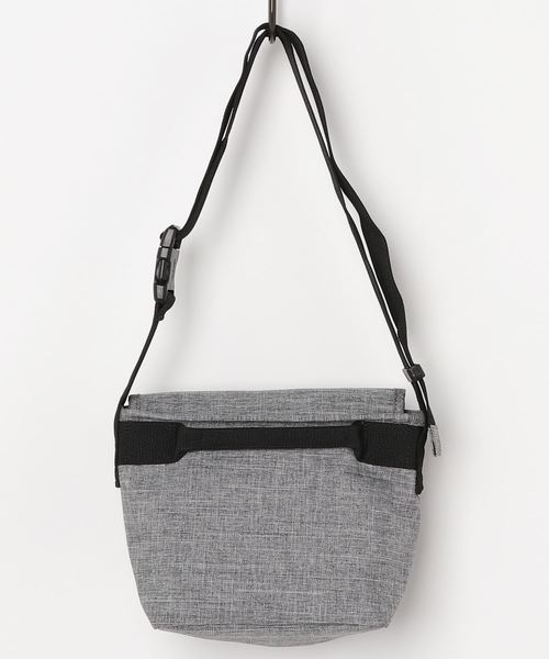 Herschel Supply（ハーシェルサプライ）の「Grade Messenger Mini / Raven Crosshatch 4