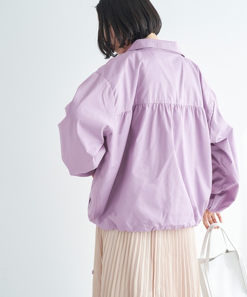 Chaco closet(チャコ クローゼット)の「【FILA フィラ】別注 袖ボリュームビックシルエットフード付き コーチジャケット(ブルゾン・レディース・ベージュ/パープル系その他/ブラック・FREE)」の21枚目の写真