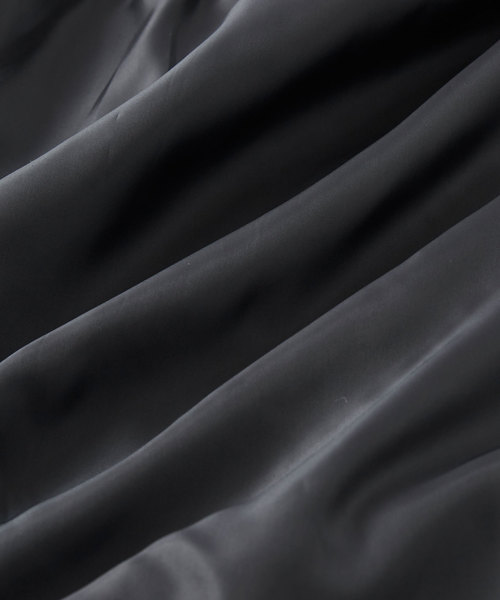 Chaco closet(チャコ クローゼット)の「【FILA フィラ】別注 袖ボリュームビックシルエットフード付き コーチジャケット(ブルゾン・レディース・ベージュ/パープル系その他/ブラック・FREE)」の15枚目の写真