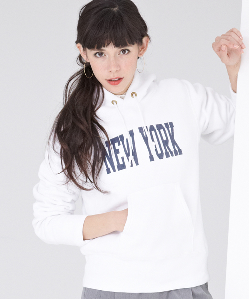 Champion（チャンピオン）の「[チャンピオン]Champion R/W LOGO HOODEDパーカー（パーカー・レディース・ホワイト/グレー/ネイビー・SMALL）」の2枚目の写真