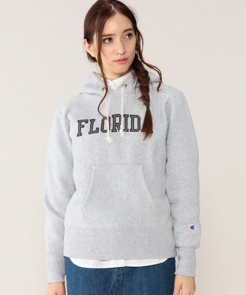 Champion（チャンピオン）の「[チャンピオン]Champion R/W LOGO HOODEDパーカー（パーカー・レディース・ホワイト/グレー/ネイビー・SMALL）」の4枚目の写真