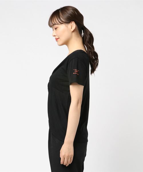 TIGORA（ティゴラ）の「TIGORA/BEAMS DESIGN 2WAYドレープカットソー（Tシャツ/カットソー・レディース・ブラック/ボルドー・M/S/L/XL）」の5枚目の写真