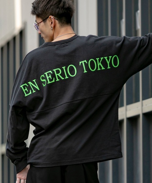En serio TOKYO(エンソリオトーキョー)の「USAヘビーコットン /トレードマーク ロゴ / ドルマンスリーブ ビッグシルエット ロングスリーブ Tシャツ(Tシャツ/カットソー・メンズ・ホワイト/ブラック/ベージュ/ネイビー/レッド/サンドベージュ・M/L)」の3枚目の写真
