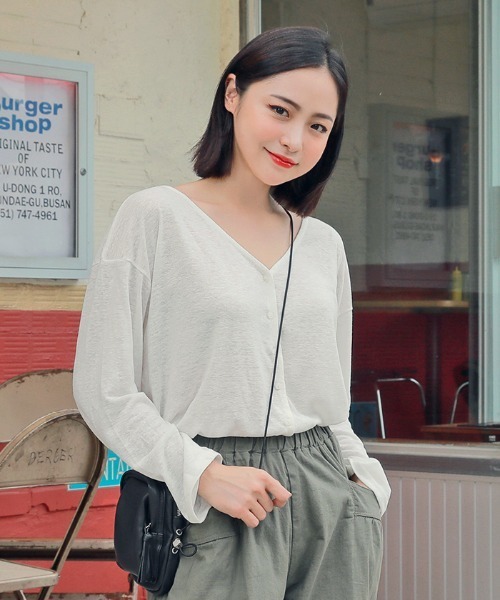 HOTPING（ホッピン）の「HOTPING リネンVネックカーディガン（カーディガン/ボレロ・レディース・ホワイト/ブラック/カーキ/ブラウン・M/S）」の9枚目の写真