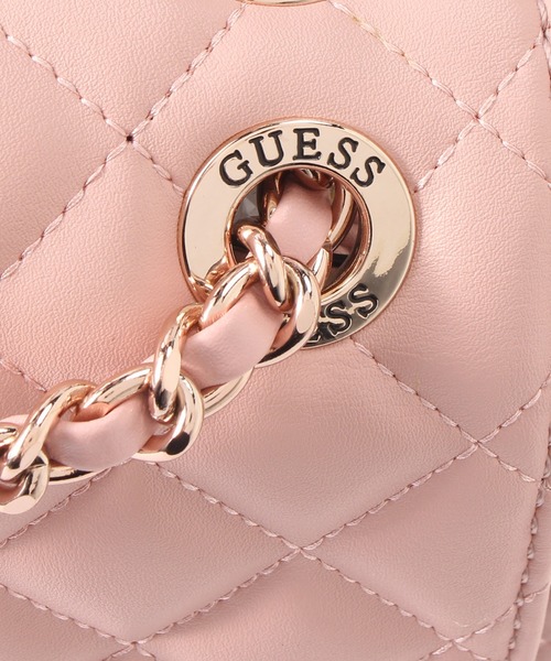 Guess（ゲス）の「MELISE Quilted Chain Strap Backpack（バックパック/リュック）」 WEAR