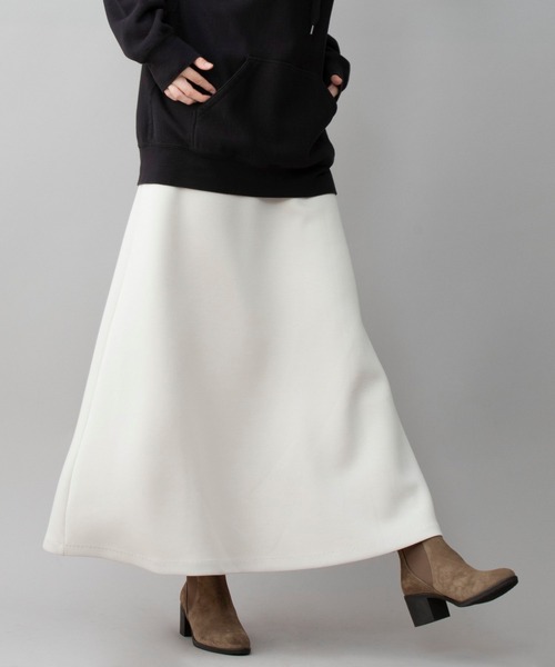 Munich（ミューニック）の「ダブルニットツイルロングフレアスカート(セットアップ可)（スカート・レディース・グレイッシュベージュ/ブラウン/ブラック×ホワイト/ブラック・M/XS/S）」の4枚目の写真