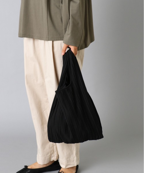 PUAL CE CIN（ピュアルセシン）の「【Du noir】プリーツエコバック（エコバッグ/サブバッグ・レディース・ブラック/ブルー/カーキ・FREE）」の10枚目の写真