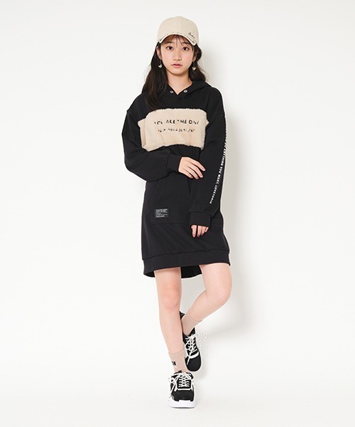 セール 裏起毛 フェイクファー切り替えパーカーワンピース ワンピース Lovetoxic ラブトキシック のファッション通販 Zozotown