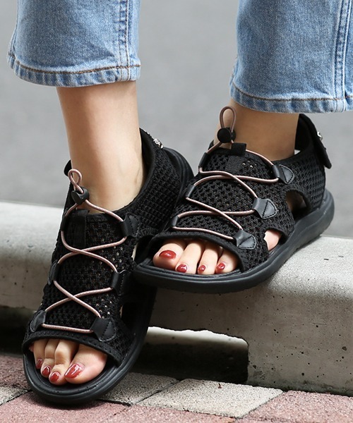 チチカカ（チチカカ）の「バックパーツメッシュサンダル（サンダル・レディース・ライトグレー/ブラック/オフホワイト・MEDIUM/LARGE）」の9枚目の写真