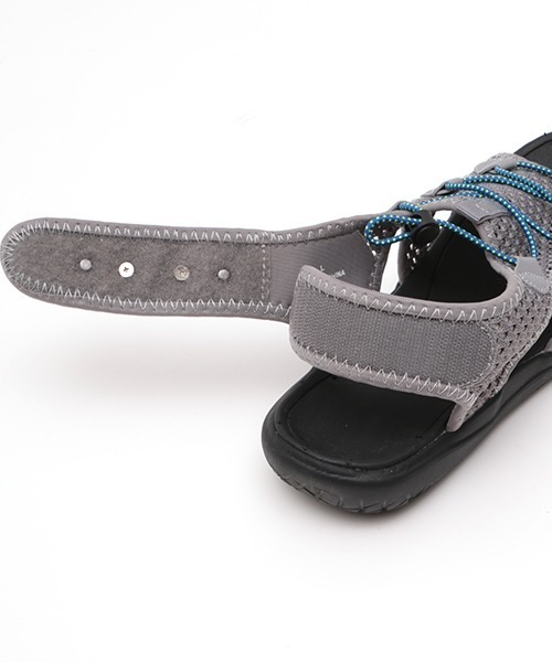 チチカカ（チチカカ）の「バックパーツメッシュサンダル（サンダル・レディース・ライトグレー/ブラック/オフホワイト・MEDIUM/LARGE）」の22枚目の写真