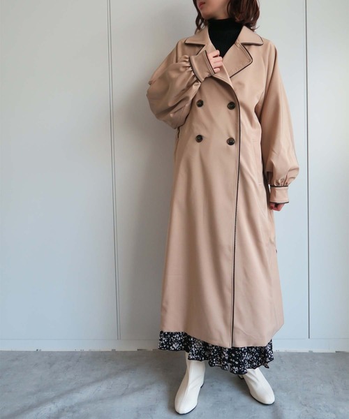 GeeRA(ジーラ)の「合皮パイピングトレンチコート(その他アウター・レディース・ベージュ/サンドグレー・MEDIUM)」の5枚目の写真