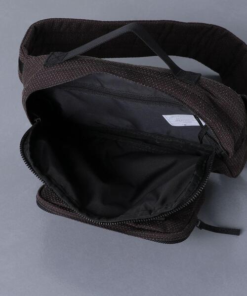 RAF SIMONS（ラフシモンズ）の「＜RAF SIMONS＞×＜EASTPAK＞ ウエスト バッグ（ボディバッグ/ウエストポーチ・メンズ・ダークブラウン・FREE）」の4枚目の写真