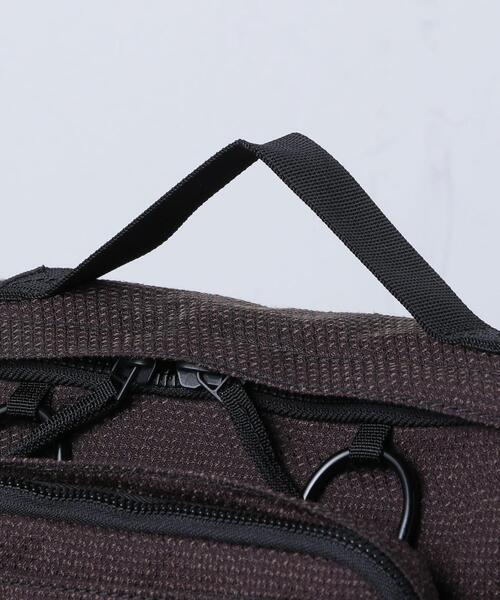 RAF SIMONS（ラフシモンズ）の「＜RAF SIMONS＞×＜EASTPAK＞ ウエスト バッグ（ボディバッグ/ウエストポーチ・メンズ・ダークブラウン・FREE）」の6枚目の写真