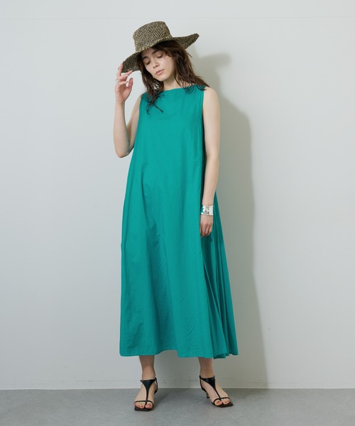 Whim Gazette(ウィムガゼット)の「ボタニカルサックフレアワンピース(ワンピース・レディース・ベージュ/ブルー/モカ・FREE)」の21枚目の写真