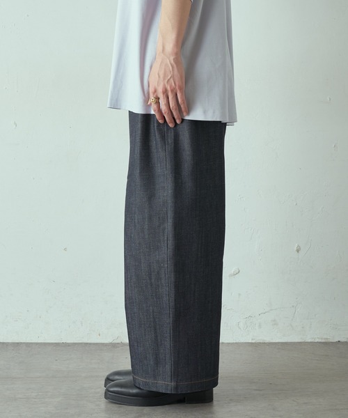 Lui's（ルイス）の「スーパーワイドデニムパンツ（デニムパンツ・メンズ・インディゴブルー/ホワイト・SMALL/MEDIUM）」の9枚目の写真