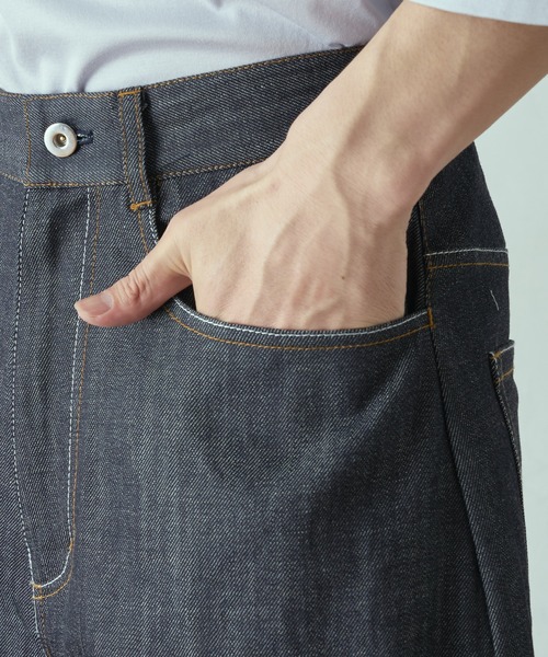 Lui's（ルイス）の「スーパーワイドデニムパンツ（デニムパンツ・メンズ・インディゴブルー/ホワイト・SMALL/MEDIUM）」の13枚目の写真