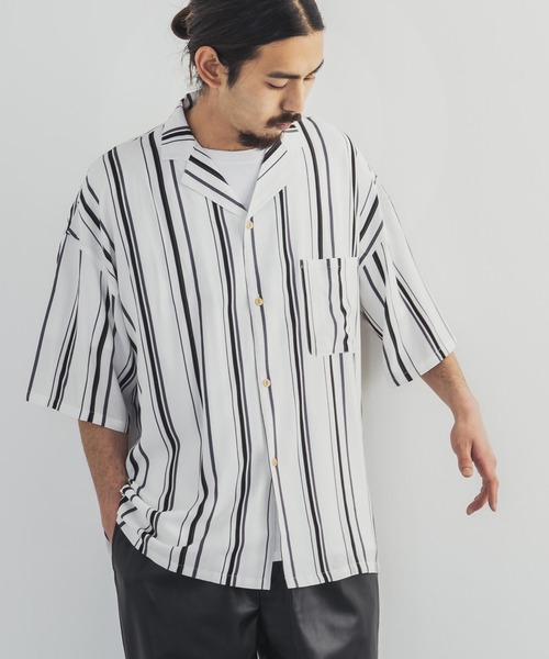 Rocky Monroe(ロッキーモンロー)の「レーヨン ビッグシルエット アロハシャツ 総柄 オープンカラーシャツ(シャツ/ブラウス・メンズ・ホワイト/ブラック/ベージュ/ブルー/その他/その他1/ホワイト系/ホワイト系1/ブラック系/ブラック系1/ブラック系2/ベージュ系/ブルー系・M/L)」の4枚目の写真