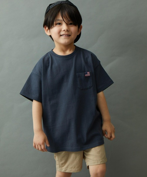 &yam(アンドヤム)の「USAコットンフェイドカラー オーバーサイズポケット付き半袖Tシャツ(Tシャツ/カットソー・キッズ・ベージュ/ブルー/ピンク/ホワイト/イエロー/ブラック・130-140cm/110-120cm/140-150cm/150-160cm/120-130cm)」の3枚目の写真