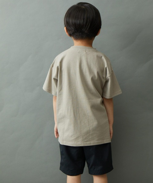 &yam(アンドヤム)の「USAコットンフェイドカラー オーバーサイズポケット付き半袖Tシャツ(Tシャツ/カットソー・キッズ・ベージュ/ブルー/ピンク/ホワイト/イエロー/ブラック・130-140cm/110-120cm/140-150cm/150-160cm/120-130cm)」の7枚目の写真