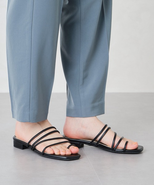 ORiental TRaffic（オリエンタルトラフィック）の「【WEB限定アイテム】ストラップトングミュールサンダル/11193（サンダル・レディース・ホワイト/ブラック/オレンジ/ブルー/グリーン・LL/3L/SS/S/M/L）」の6枚目の写真