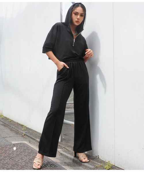 LATINA(ラティーナ)の「フーディートップス×センタープレスセットアップ(パーカー・レディース・グレイッシュベージュ/ブラック・FREE)」の7枚目の写真