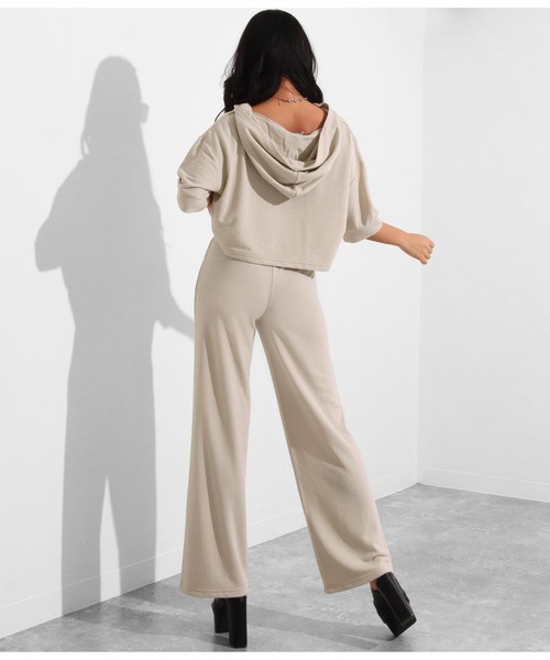 LATINA(ラティーナ)の「フーディートップス×センタープレスセットアップ(パーカー・レディース・グレイッシュベージュ/ブラック・FREE)」の13枚目の写真