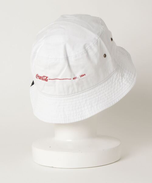 Coca Cola（コカコーラ）の「COCA-COLA atmos SWITCH GRAPHIC BUCKET HAT / コカ・コーラ アトモス スウィッチ グラフィック バケットハット 【SP】（ハット・メンズ・ホワイト/ブラック・ONE SIZE）」の20枚目の写真