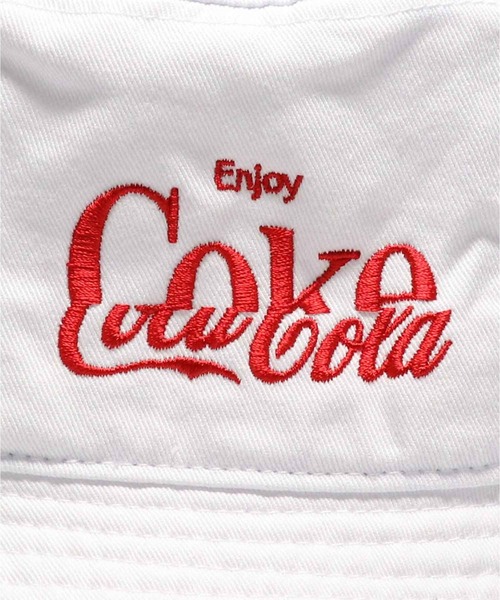 Coca Cola（コカコーラ）の「COCA-COLA atmos SWITCH GRAPHIC BUCKET HAT / コカ・コーラ アトモス スウィッチ グラフィック バケットハット 【SP】（ハット・メンズ・ホワイト/ブラック・ONE SIZE）」の17枚目の写真