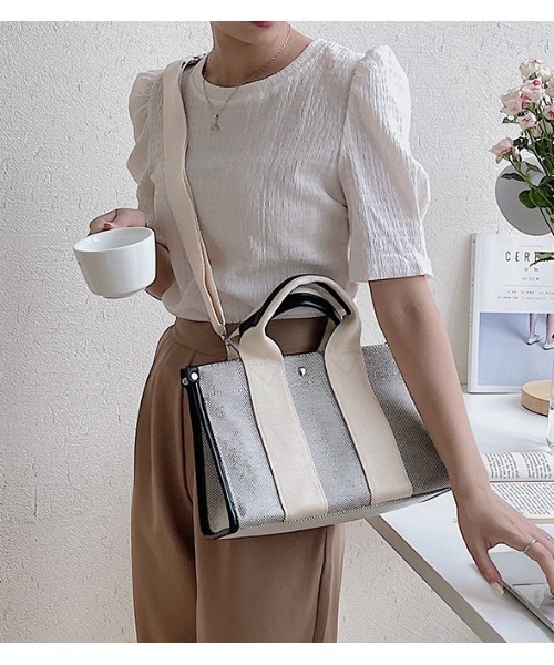 LAC-VERT（ラック・ヴェール）の「2WAYキャンバストート（トートバッグ・レディース・ブラック/ホワイト・FREE）」の3枚目の写真