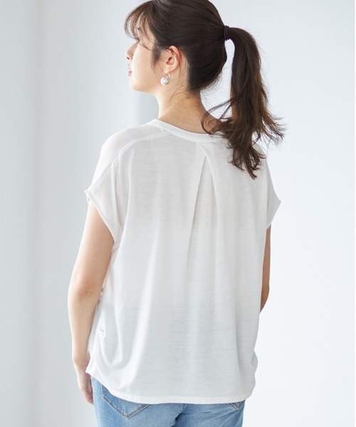 Cookie Chocolate（クッキーチョコレート）の「スキッパーネックカットソー（シャツ/ブラウス・レディース・オフホワイト/グレイッシュベージュ・M）」の7枚目の写真